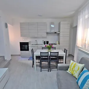  Holiday home Casa Carma Italy