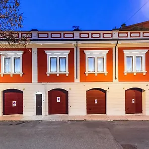  Apartment Rubele40 Italy